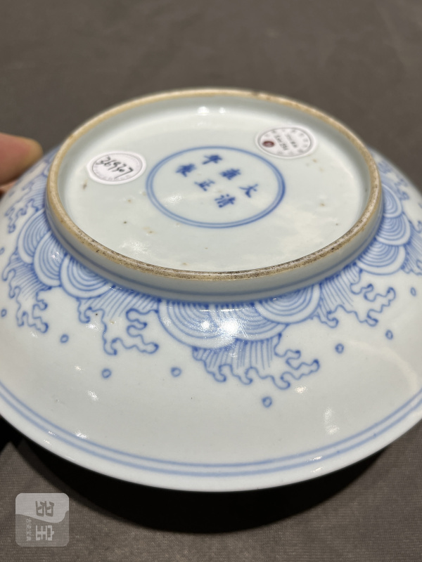" 大清雍正年制 " 款青花淡描海水龙凤纹盘 - 图7
